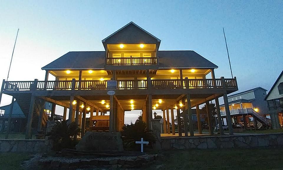 1st image of 865 Bowers Ln