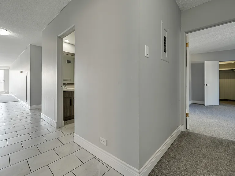 12207 Jasper Ave NW — Photo 12