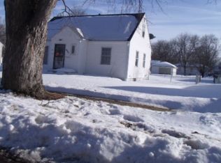 655 Newton St, Waterloo, IA 50703