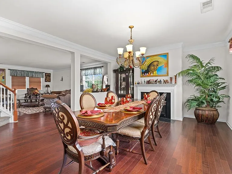 2033 Rolling Rock Ct — Photo 3