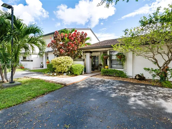 9123 SW 117th Ct, Miami, FL 33186