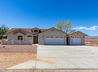 7886 E Rawhide Dr, Kingman, AZ 86401
