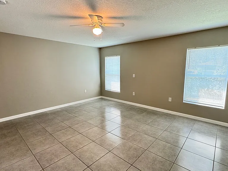 851 San Filippo Dr SE — Photo 10