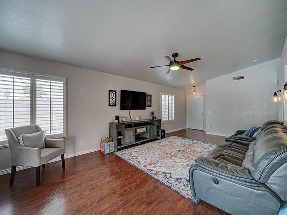 5th image of 1814 S Brighton Cir