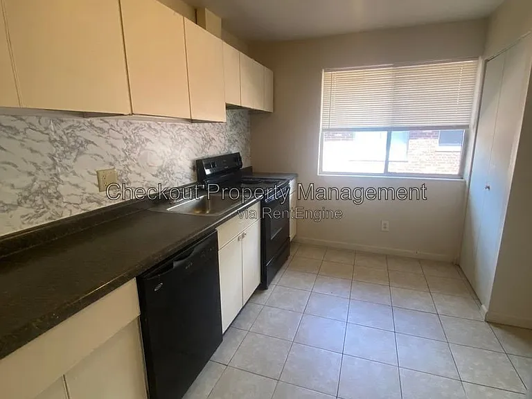 Timber Place Apartments — Photo 12