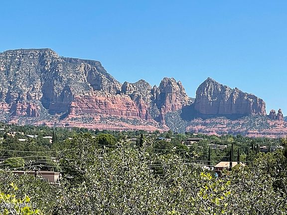 3rd image of 7 Sky Ridge Ct