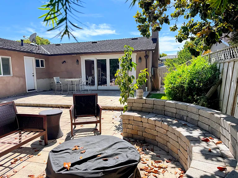 Backyard w/ firepit