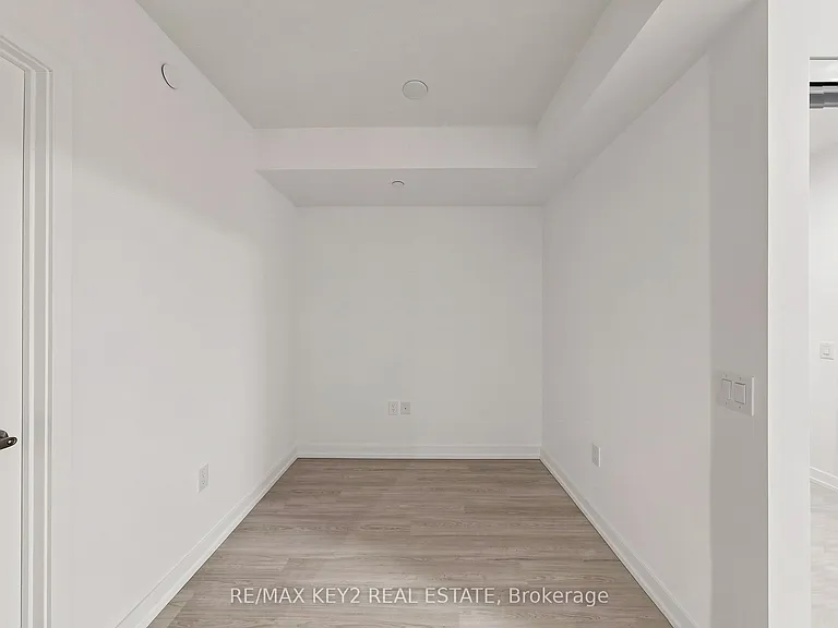 4010 Eglinton Ave W #216 — Photo 23