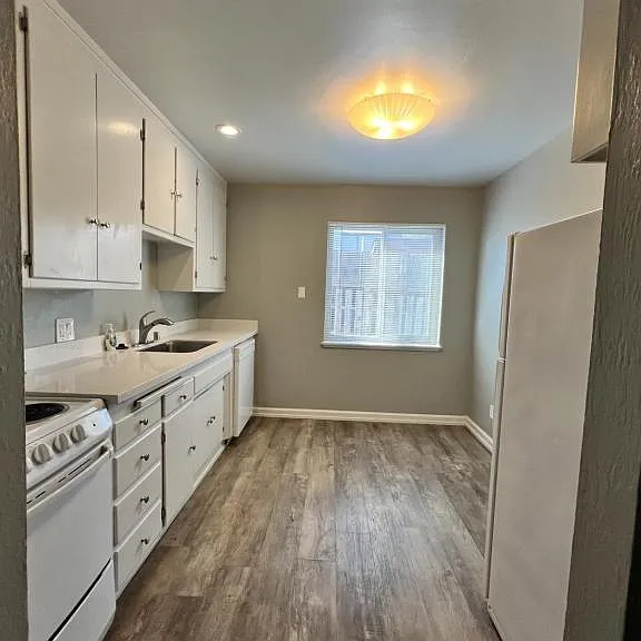 2514 Q St #5 — Photo 4