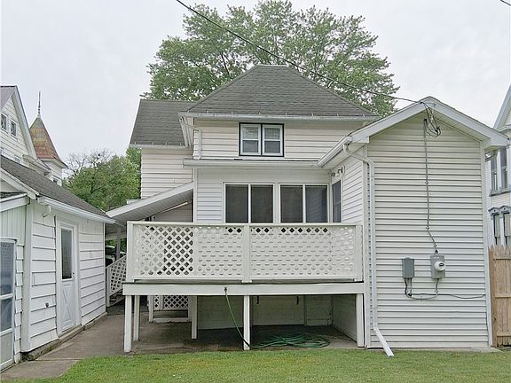 4th image of 151 Main St