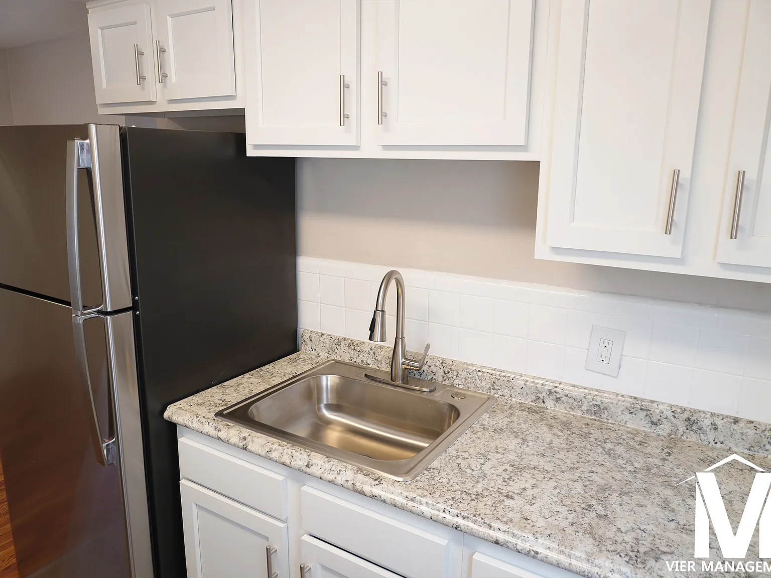 Oakwood at Deer Park Apartments — Photo 2