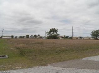 940 NW 7th Pl, Cape Coral, FL 33993