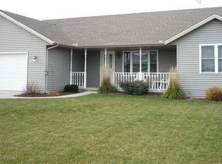 13 N Wyler Dr, Evansville, WI 53536