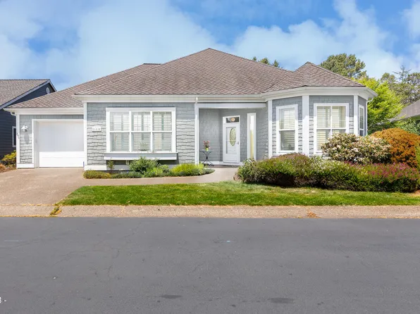 180 SW 59th St, Newport, OR 97366