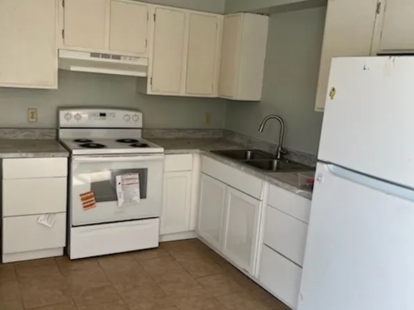 102 Gregory Dr APT 8, Green Forest, AR 72638