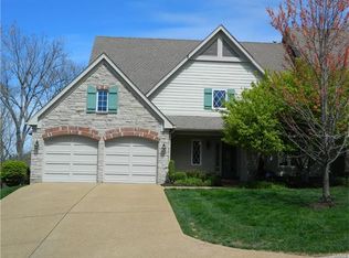 738 Bordeaux Cir, Saint Albans, MO 63073