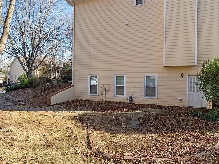 1200 Whitehawk Trl — Photo 24