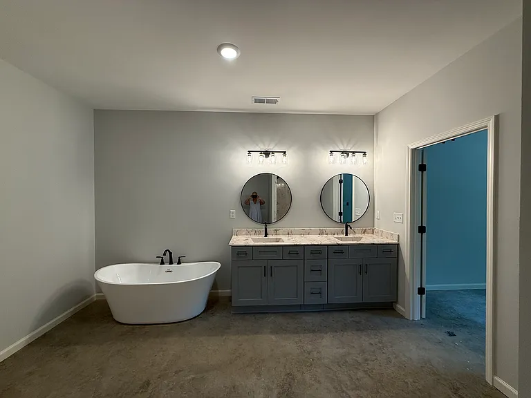 4904 Sunny Grove Cv — Photo 11