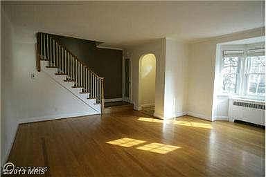 2nd image of 1512 Roundhill Rd