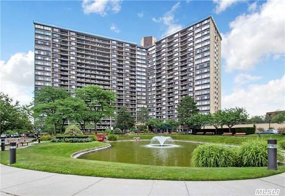1st image of 1 Bay Club Dr APT 20A