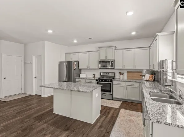 446 Stone Hollow Dr, Irmo, SC 29063
