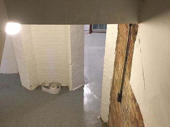 4th image of 8352 S Maryland Ave #Basement