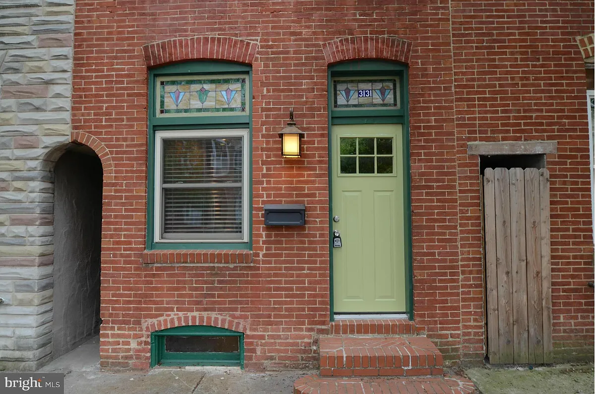 Photo 2 of 27 - 3131 Elliott St - Baltimore, MD Building Photo - 3131 Elliott St