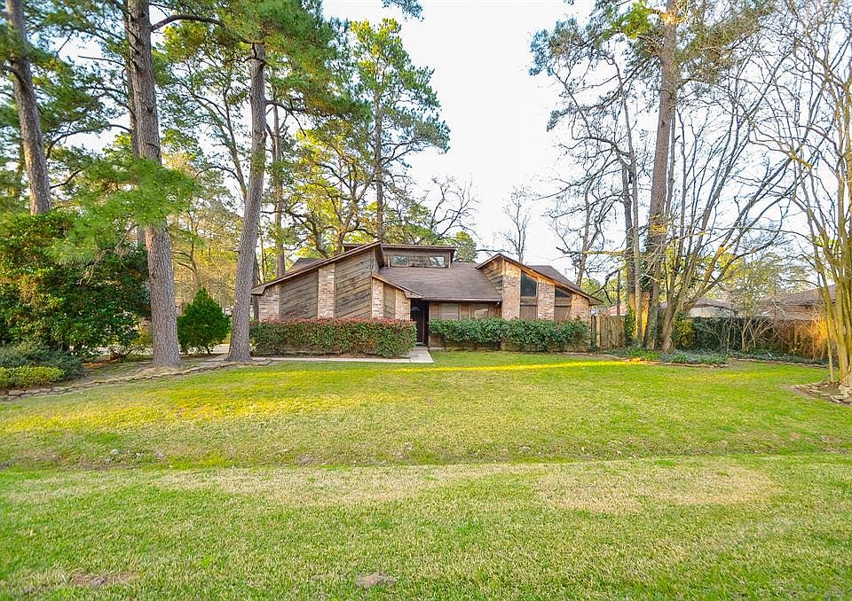 1st image of 24222 Lightwoods Dr