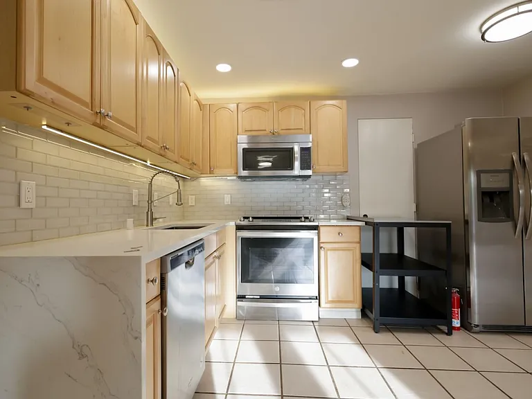 17305 Dayton Ave N — Photo 9