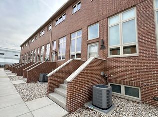 6844 W 65th St #2, Chicago, IL 60638