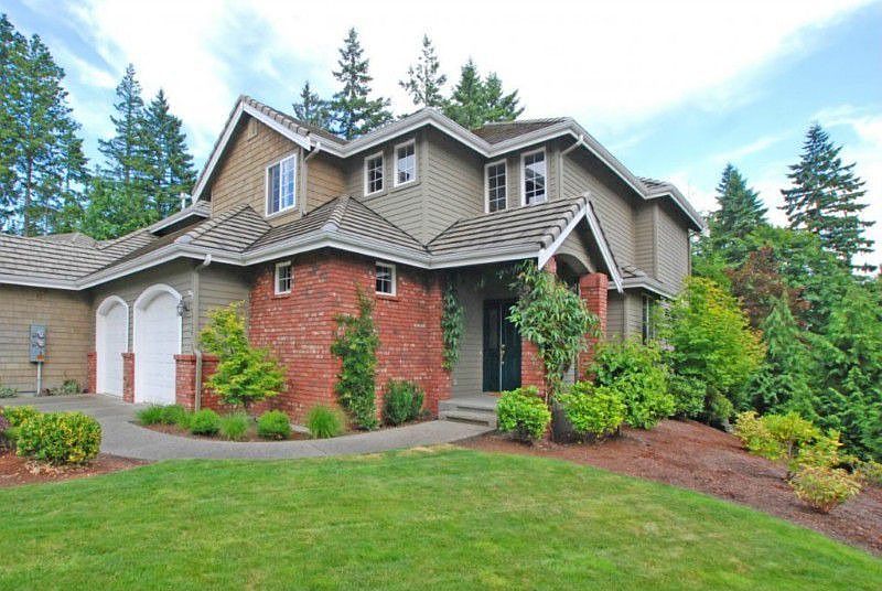 1st image of 15724 Country Club Dr #B