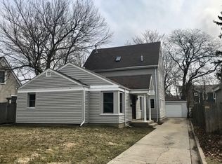 341 Parkview Rd, Glenview, IL 60025