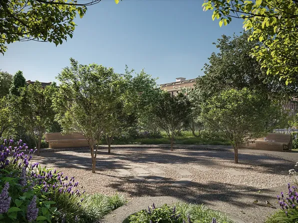 222 East Broadway image 7 of 8