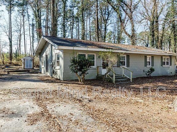 3rd image of 717 Woodland Rd