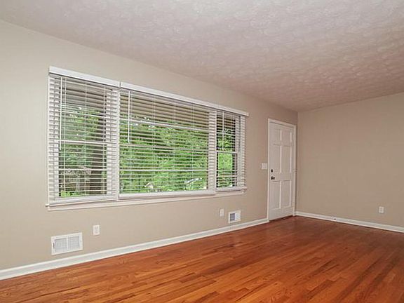 2nd image of 3552 Mill Creek Ln SW