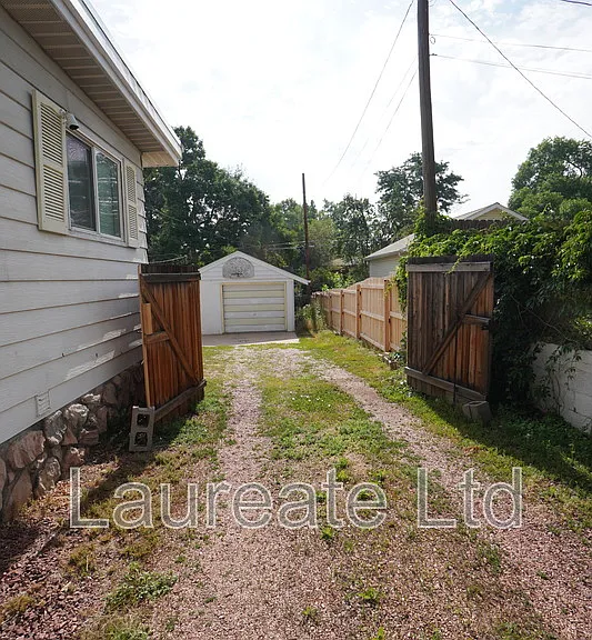 4580 S Fox St — Photo 15