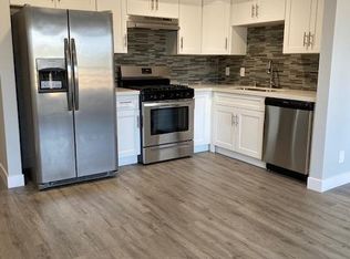 165 N Hoover St #203, Los Angeles, CA 90004