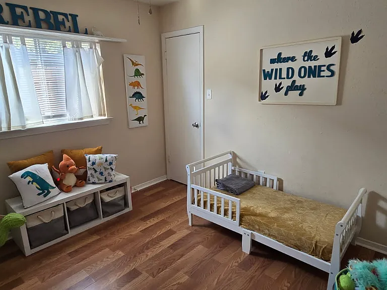 121 Queen Anne Dr — Photo 13