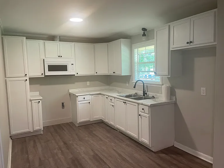 Kitchen - Pic 2