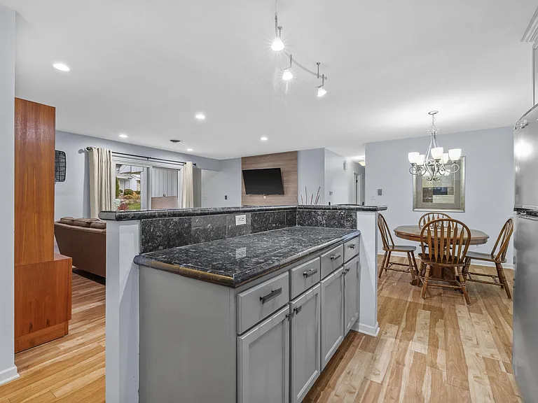 1435 Pheasant Run Dr #101 — Photo 16