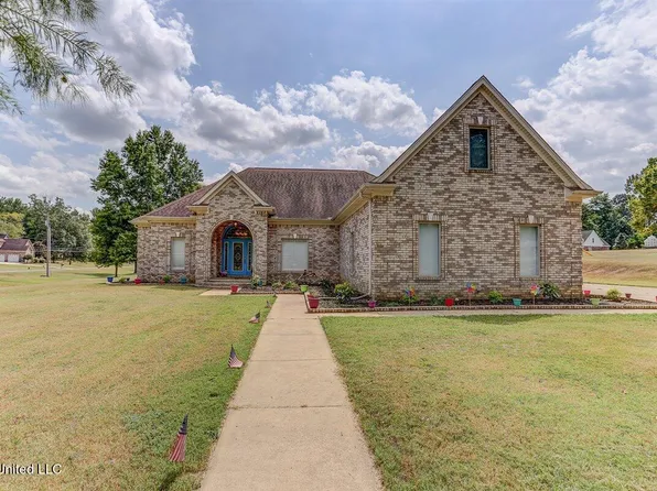 4343 Sharon Dr, Horn Lake, MS 38637