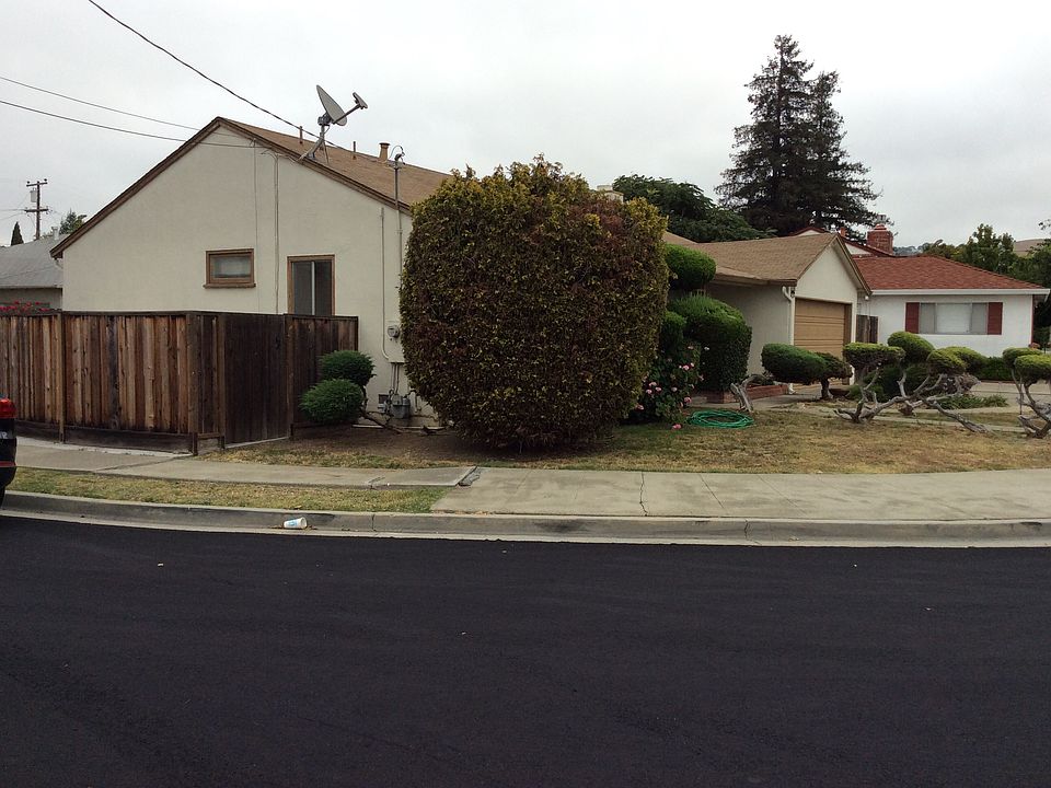 1st image of 26078 Eastman Ct