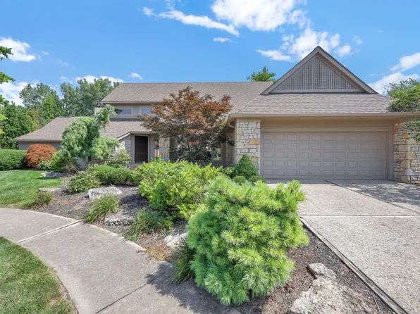 4900 Pleasant Valley Dr, Columbus, OH 43220