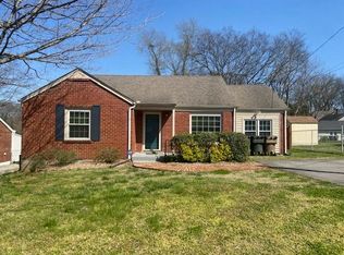 1306 Kenmore Ct, Nashville, TN 37216