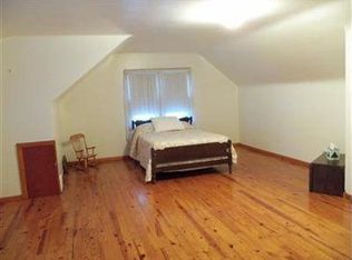2419 E 290th St, Wickliffe, OH 44092