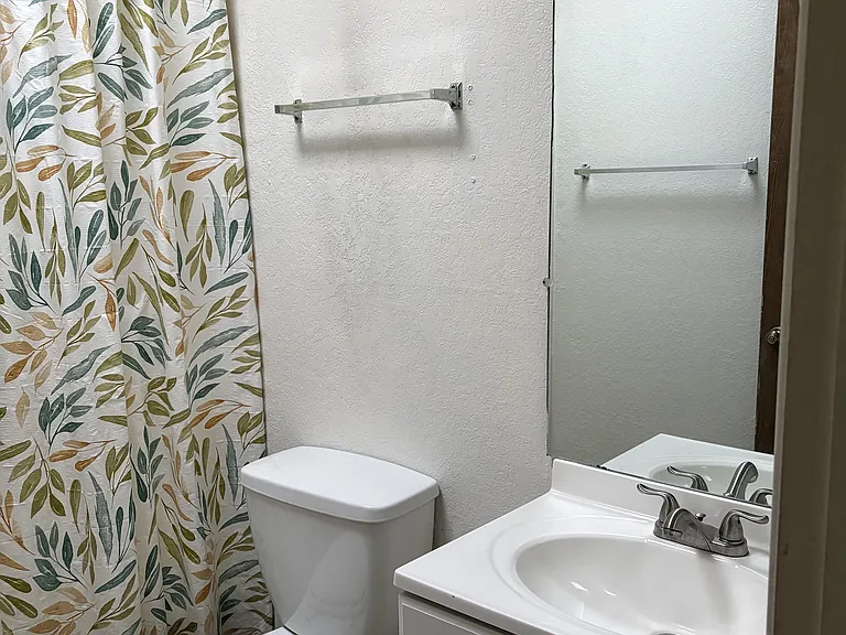 433 Avenida Garza #C — Photo 25