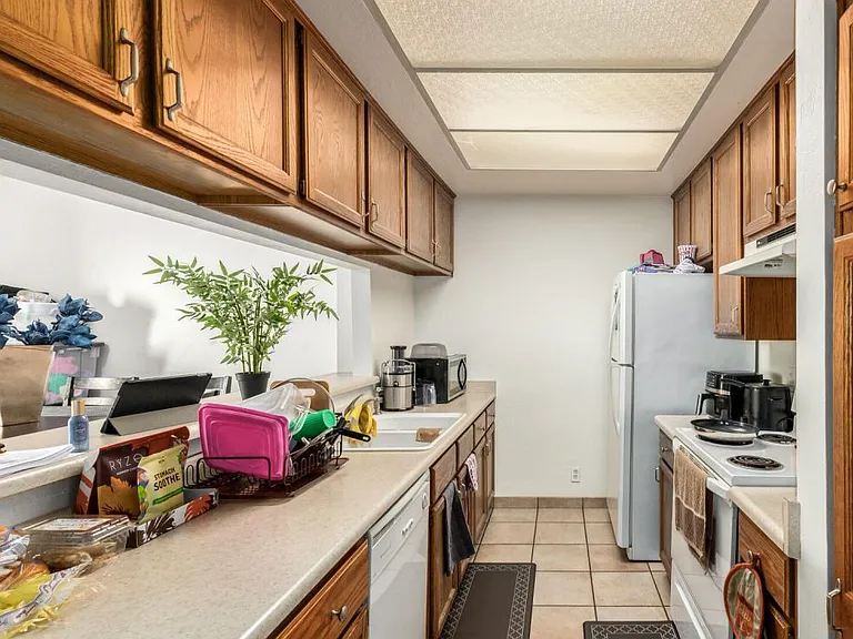 500 N Roosevelt Ave #115-1 — Photo 14