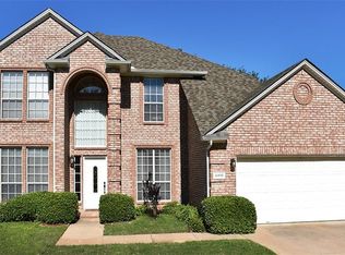6418 Parkmont Dr, Arlington, TX 76001