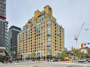 438 Richmond St W #621, Toronto, ON M5V3S6