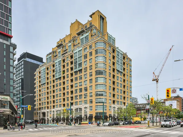 438 Richmond St W #621, Toronto, ON M5V 3S6